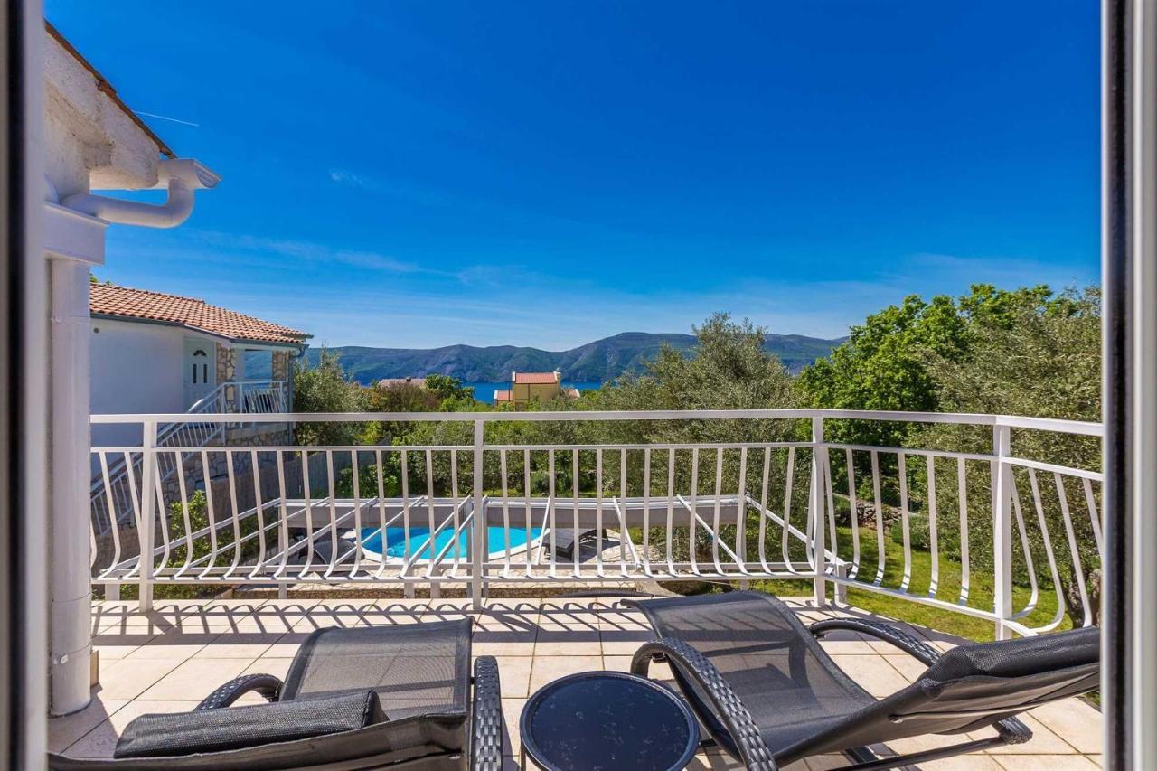 Holiday Home Olive Garden Brzac Buitenkant foto